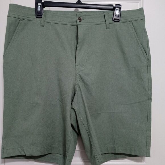 32 Degrees Performance Mens Short Set of 2 Tan & Green Size 34 - Picture 1 of 7